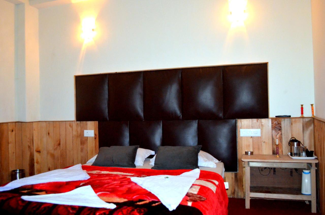 Delight Royal Lachen Exteriör bild